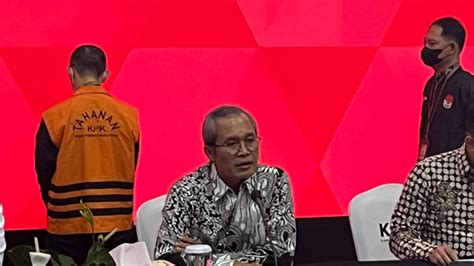 Mantan Pejabat Bea Cukai Makassar Kantongi Gratifikasi Rp28 Miliar