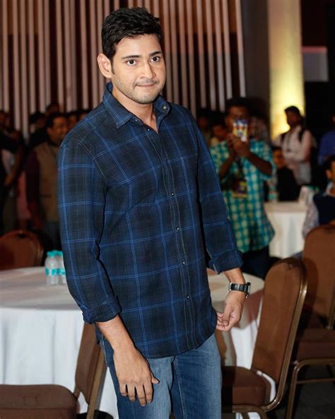 Mahesh Babu, Kamal Haasan, Kushboo mingle at award function - Rediff ...