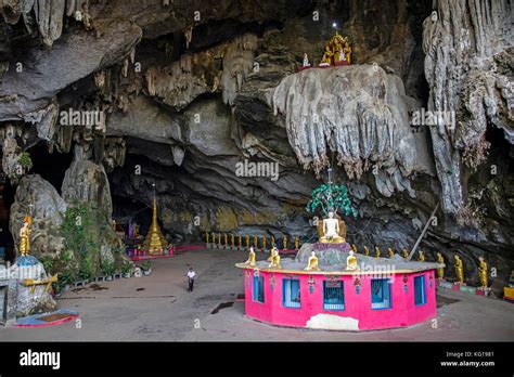 Buddha Statues Stupa And Pagoda In The Saddan Cave Saddar Cave