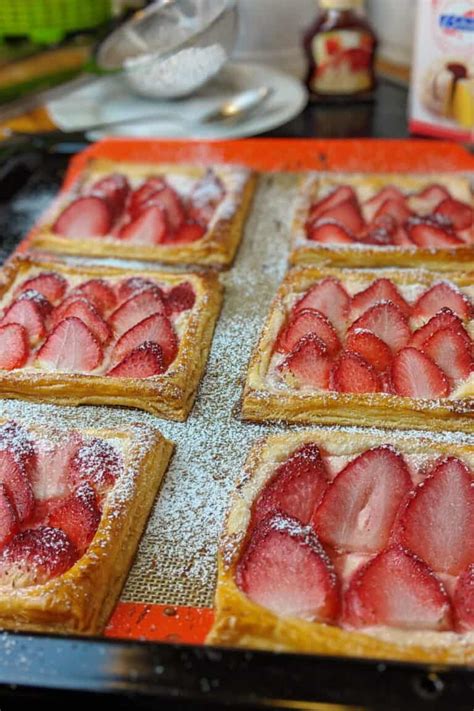 Erdbeer Bl Tterteig Teilchen Einfches Minuten Rezept Instakoch De