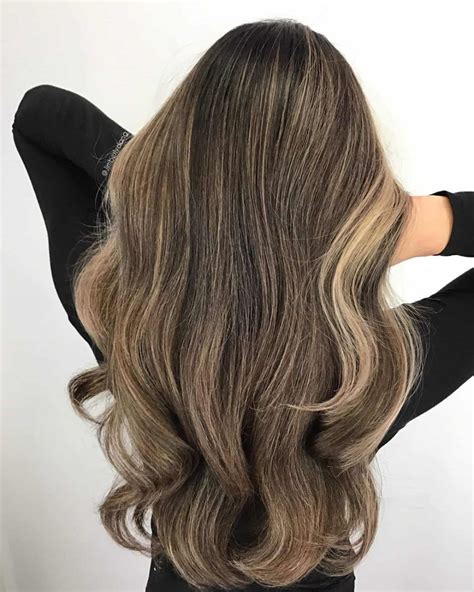 17 Flattering Beige Blonde Hair Color Ideas For Every Skin Tone In 2021