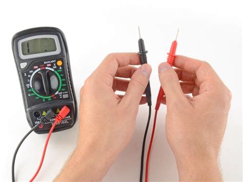 How To Use Multimeter To Check Outlet