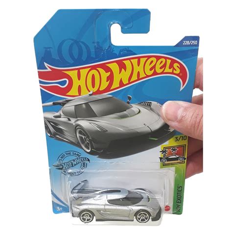 Hot Wheels 2020 Koenigsegg Jesko Hw Exotics 3 10 Shopee Brasil