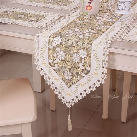 New Elegant Floral Full Embroidery Table Runner Decoration Flag Ru