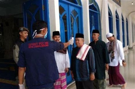 Di Tengah Pandemi Corona Mui Palembang Perbolehkan Salat Ied Di Masjid