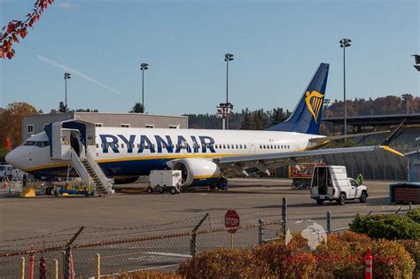 Ryanair 737 Max / Ryanair finally takes delivery first Boeing 737 MAX 8 ...