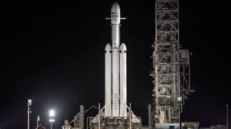 Spacex Delays Falcon Heavys First Commercial Launch Of Arabsat 6a To