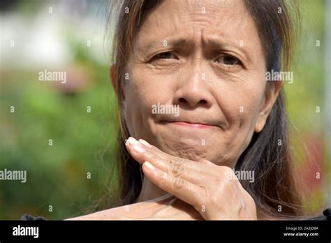 Mamie En Colère Banque De Photographies Et Dimages à Haute Résolution