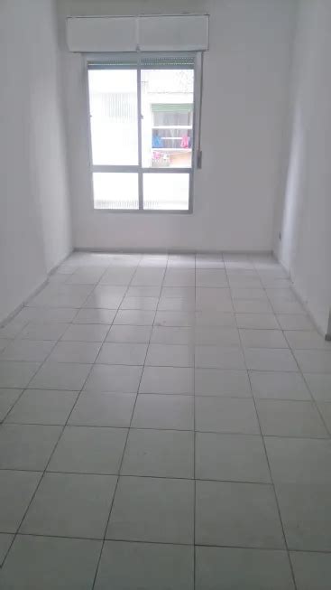 Kitnet Na Rua Alexandre Martins 3 Aparecida Em Santos Por R 1 400