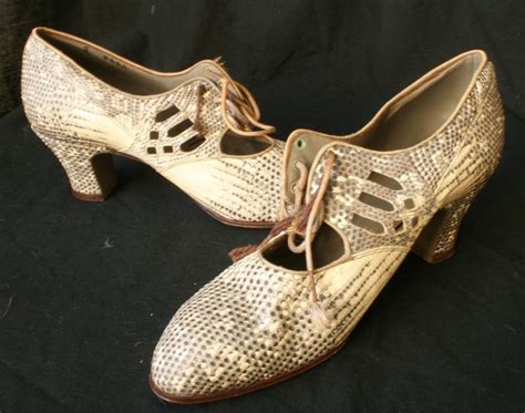 Pin By Amy Drown On 1920s Footwear Flapper Shoes Vintage Shoes