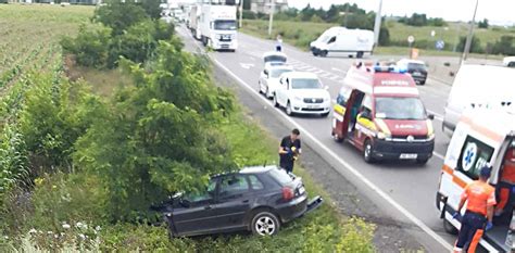 Accident rutier produs astăzi în comuna Secuieni pe DN 2 E 85 trei