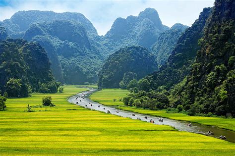 Tam Coc Baie d Halong terrestre circuits découverte au Vietnam