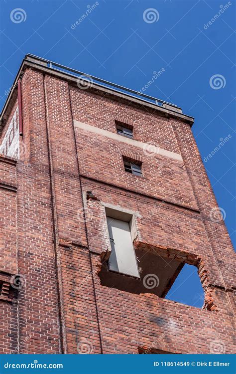 Renovation of a Historic Brick Building Editorial Stock Image - Image of architecture, life ...