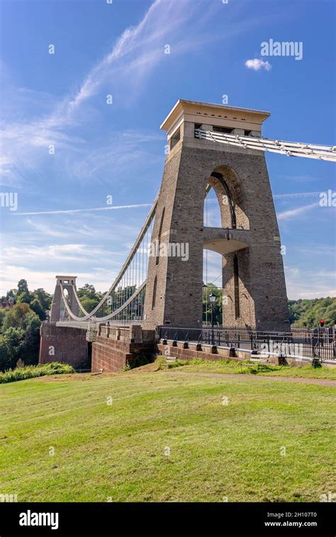 Clifton Suspension Bridge Bristol Stock Photo Alamy