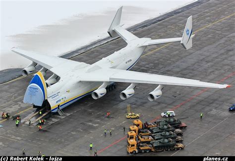 Antonov An 225 Mrija 9