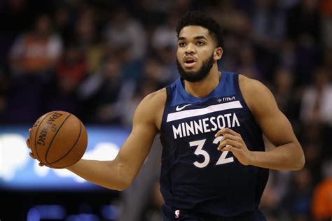 Karl-Anthony Towns, who lost mother to virus, tests positive for COVID-19