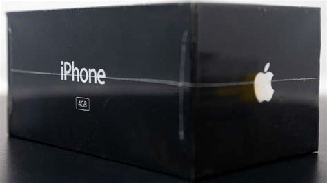 Unopened 4GB original iPhone sells for $158,000