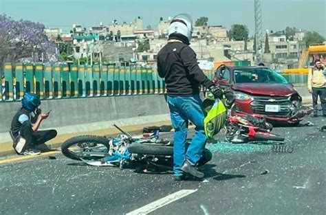 ¡precaución Cierre Parcial Por Choque De Motos Y Auto En La México Puebla