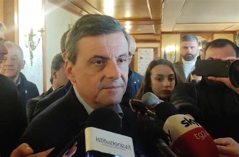 Campania Nasce Il Gruppo Azione Per Calenda Su De Luca Favorevoli Al