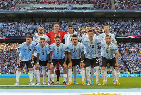 La Fifa Confirmó Qué Camiseta Usará La Selección Argentina En Su Debut