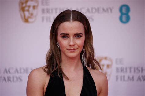 Emma Watson perde direito de dirigir por seis meses - 16/07/2025