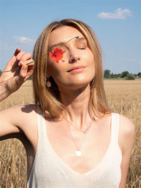 Hey Summer Summer Make Up Look Mit Nude By Nature BARE MINDS