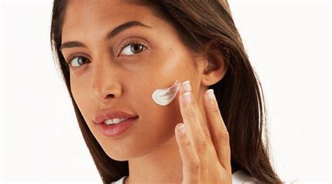 Moisturizing - Moisturizing Skin Care Tips, Articles & How-Tos - Garnier