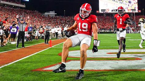 Brock Bowers Sheds Defender To Score 41 Yard Td For Georgia Espn Video