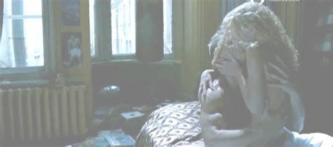 Naked Lyanka Gryu In La Prima Notte Della Luna