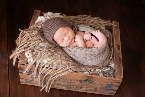 Organic Newborn Baby Pose Crate Wrap Newborn Photography Boy