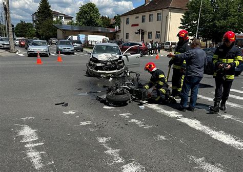 Motociclist de 19 ani impact teribil cu o mașină Acesta a fost