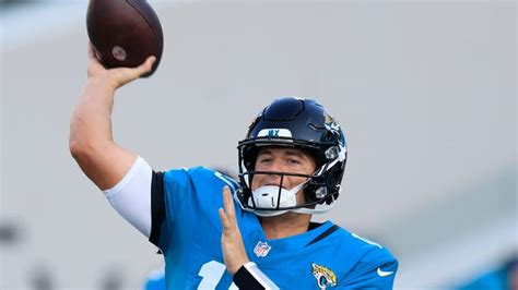 Jaguars Qb Mac Jones Throws Two Touchdowns In Preseason Win Over Bucs