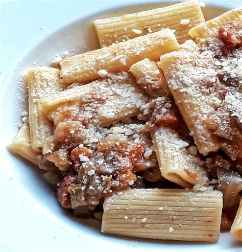 Ricetta Rigatoni Alla Genovese