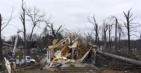 7th person dies after Tornadoes rip through Tennessee | News ...