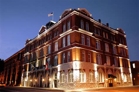 Hotel Indigo Savannah Historic District, Hotel reviews and Room rates