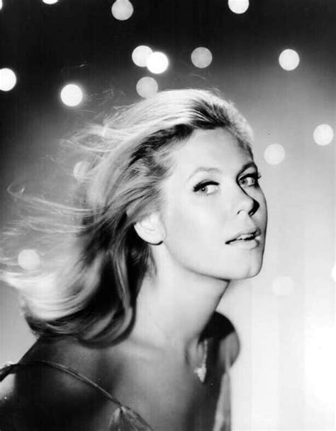 Elizabeth Montgomery Bewitched Tv Show 5x7 Photo For Sale Scienceagogo