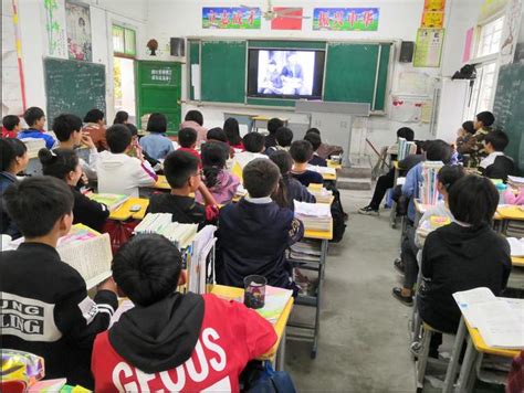 阜南新村鎮中心學校開展「傳承民族精神，立志報效祖國」清明活動 每日頭條