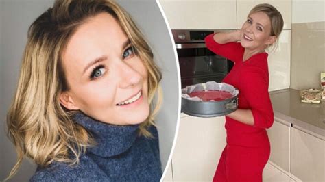 Hot Sexy Anna Zajac Bikini Pics