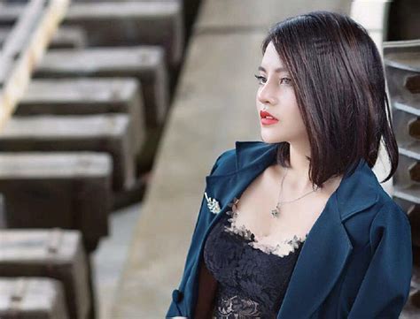 Đọ vẻ nóng bỏng của 10 hot girl lên sóng VTV cổ vũ World Cup 2018