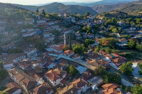 İzmir in Şirince köyü 2023 Dünyanın En İyi Turizm Köyleri listesine