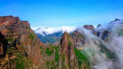 Day Hike From Pico Do Areeiro To Pico Ruivo In Madeira Portugal