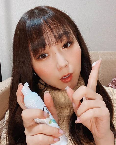 藤田早希さんのインスタグラム写真 藤田早希instagram 「エラジープラスのハンドフォーム まだ誰も知らないんじゃない？ 出かける前