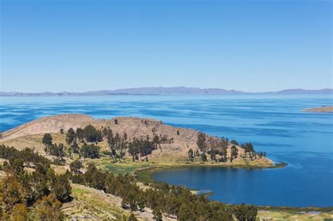 Premium Photo Titicaca