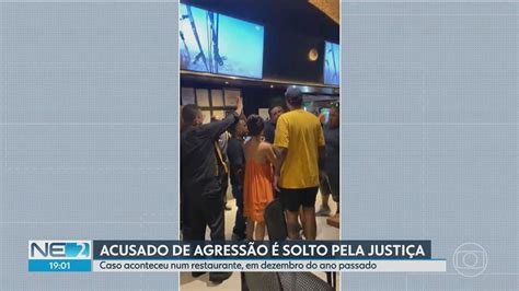 Vídeo Justiça solta homem que agrediu mulher dentro de restaurante no