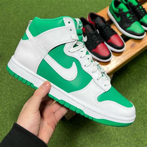 Nike Dunk High "White/Green" 2023 | SneakerNews.com