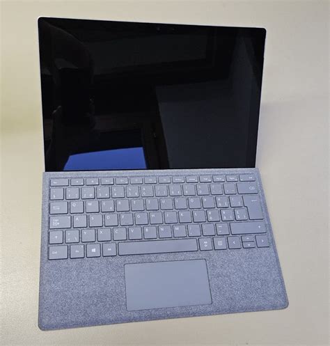 Microsoft Surface Pro 1796 5 Generation Kaufen Auf Ricardo