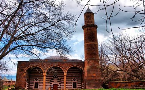 Skender Pa A Camii Nerede Nas L Gidilir Van Haber