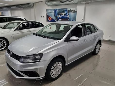 Volkswagen Vento Startline Tiptronic Usado 2020 Color Plata Precio