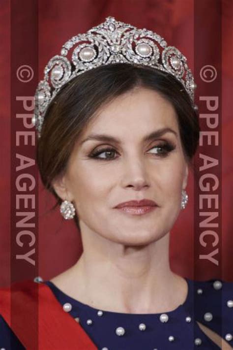 Letizia dEspagne coiffe pour la première fois le diadème Cartier de la