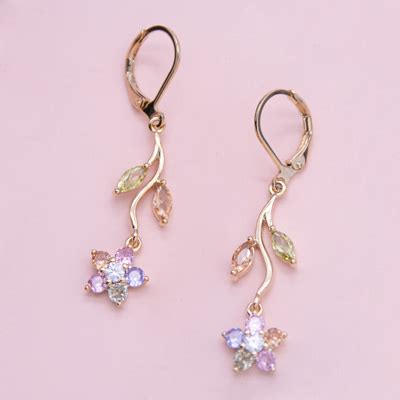 Aretes de chapa de oro de 18k diseño flor y tallo con cristales en